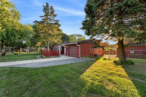 24 Hampton Rd, Montgomery, IL 60538 photo 3
