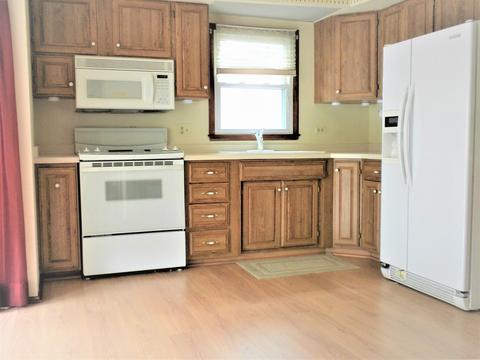 76 Arrowhead Dr, Thornton, IL 60476 photo 2