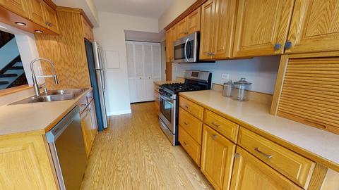 165 Stephanie Ct #C, Bartlett, IL 60103 photo 9