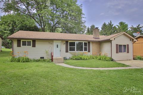 3208 Terrace Dr, Mchenry, IL 60050 photo 1
