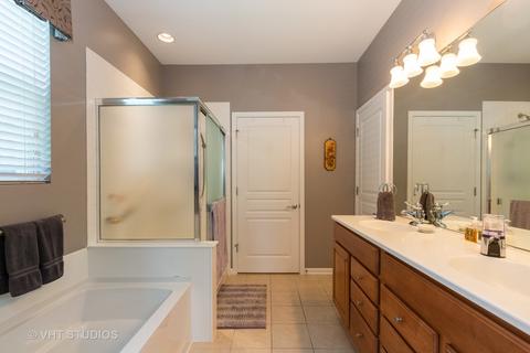 2826 Cascade Falls Cir, Elgin, IL 60124 photo 17
