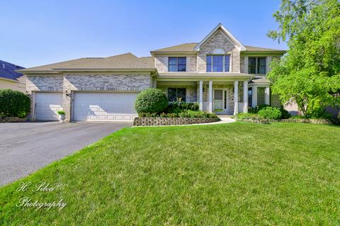 2052 Tunbridge Trl, Algonquin, IL 60102 photo 1