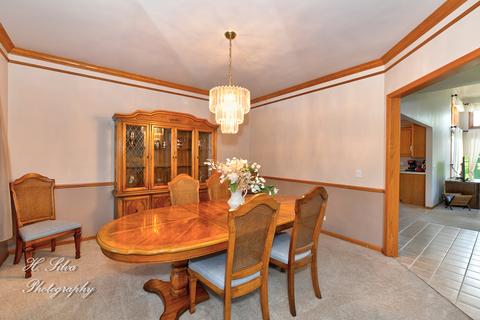 2052 Tunbridge Trl, Algonquin, IL 60102 photo 6