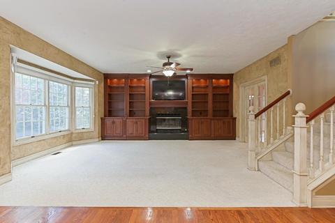 5 Carney Ct, Bloomington, IL 61704 photo 8
