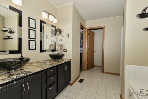 2015 Crooked Tree Ct, Mchenry, IL 60050 photo 18