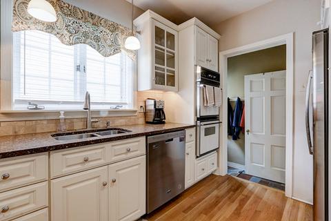575 Selborne Rd, Riverside, IL 60546 photo 12