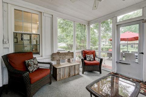 575 Selborne Rd, Riverside, IL 60546 photo 34