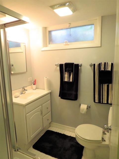 420 Vassar Ln, Des Plaines, IL 60016 photo 23