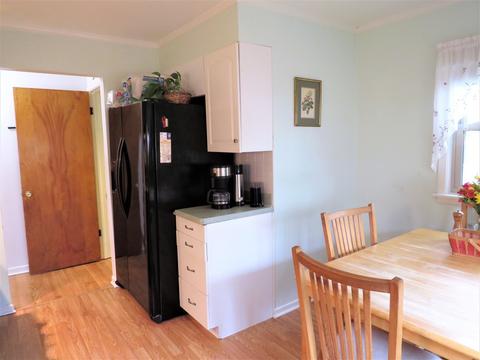420 Vassar Ln, Des Plaines, IL 60016 photo 9