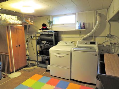 420 Vassar Ln, Des Plaines, IL 60016 photo 25
