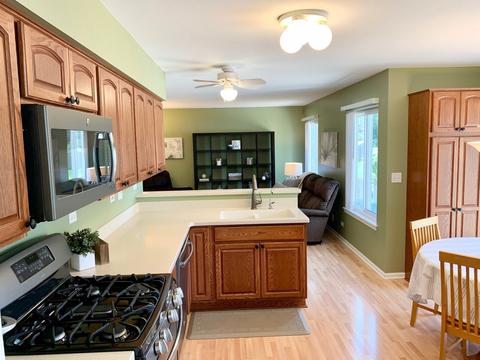 962 Tallgrass Dr, Bartlett, IL 60103 photo 7