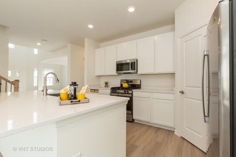3623 Emerald Rd, Elgin, IL 60124 photo 7