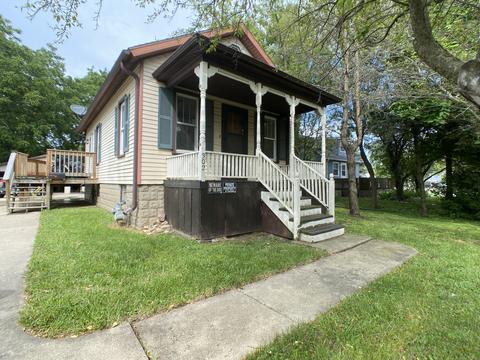 302 E Metzen St, Harvard, IL 60033 photo 2