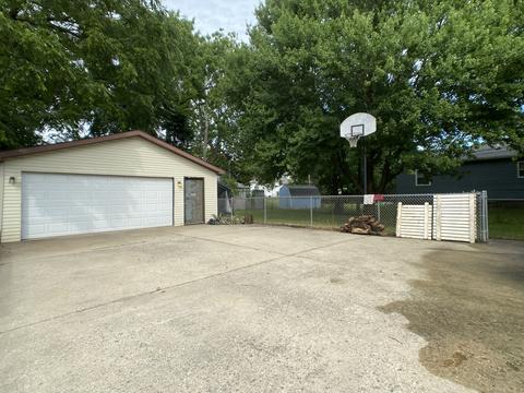 302 E Metzen St, Harvard, IL 60033 photo 28