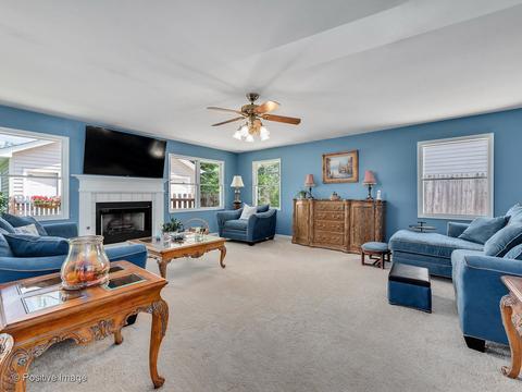 521 Ranch Rd, Wheaton, IL 60187 photo 4