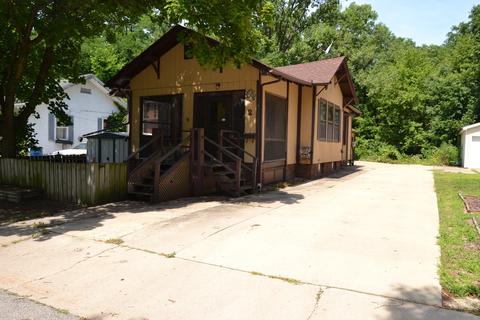 2 Park Pl, Peru, IL 61354 photo 1