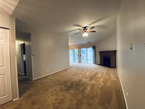 1604 Queens Ct #A2, Wheeling, IL 60090 photo 2