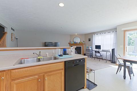 517 Wild Turkey Ln, Normal, IL 61761 photo 5
