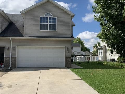 517 Wild Turkey Ln, Normal, IL 61761 photo 1