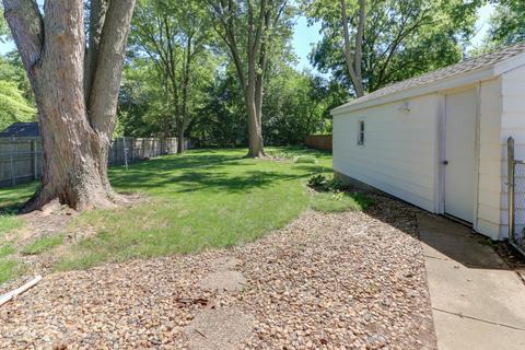 725 Dale St, Normal, IL 61761 photo 25
