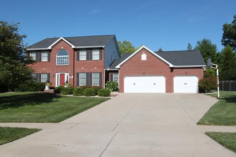 1912 Hackberry Rd, Bloomington, IL 61704 photo 1