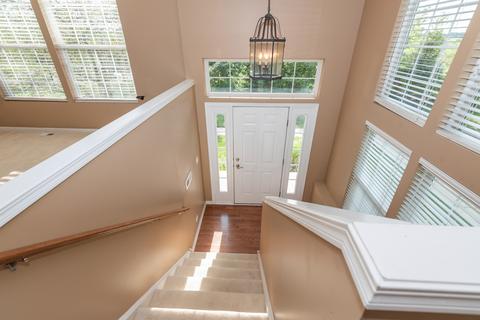 2508 Emily Ln, Elgin, IL 60124 photo 2