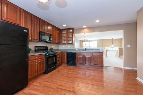 2508 Emily Ln, Elgin, IL 60124 photo 5