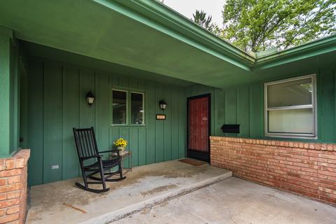 401 Bradley Ln, Normal, IL 61761 photo 4