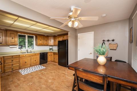 401 Bradley Ln, Normal, IL 61761 photo 13