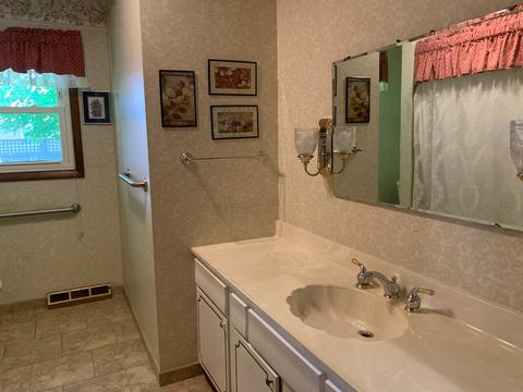 1014 26th St, Peru, IL 61354 photo 16