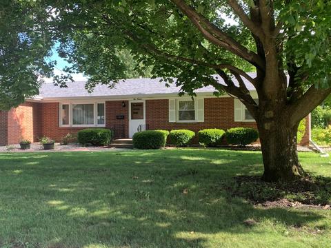 1014 26th St, Peru, IL 61354 photo 2