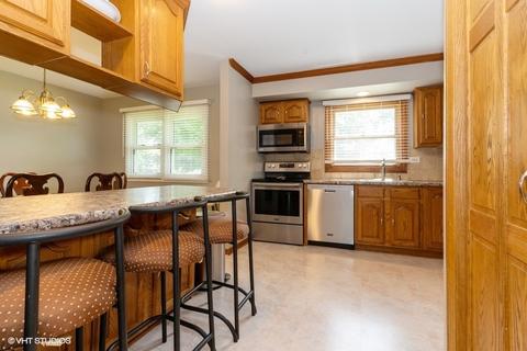 965 Colony Ln, Hoffman Estates, IL 60192 photo 6