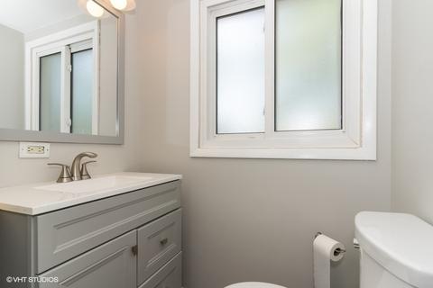 965 Colony Ln, Hoffman Estates, IL 60192 photo 11