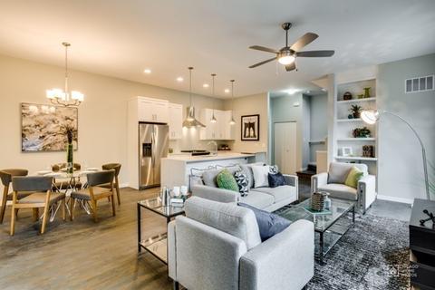 1146 W 19th St #E, Chicago, IL 60608 photo 5