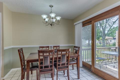 948 N Sumner St, Addison, IL 60101 photo 7