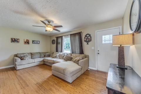 948 N Sumner St, Addison, IL 60101 photo 5