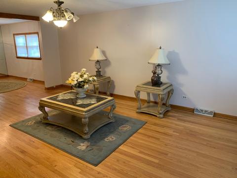 8138 Salisbury Ave, Lyons, IL 60534 photo 3