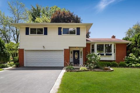 941 Rose Ln, Wheeling, IL 60090 photo 1