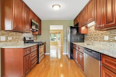 941 Rose Ln, Wheeling, IL 60090 photo 9