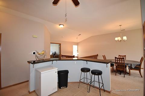 2132 Peach Tree Ln, Algonquin, IL 60102 photo 7