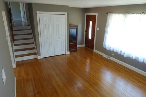 621 Juniper Ln, Bartlett, IL 60103 photo 4