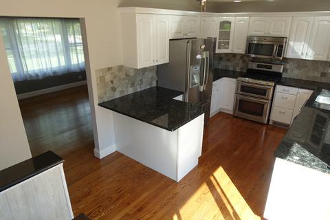 621 Juniper Ln, Bartlett, IL 60103 photo 9