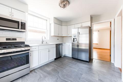 10842 S Artesian Ave, Chicago, IL 60655 photo 7