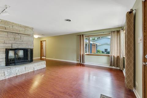 303 Clinton Ct, Wheaton, IL 60187 photo 5