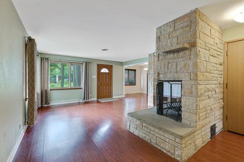 303 Clinton Ct, Wheaton, IL 60187 photo 7