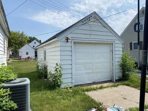 306 S Heaton St, Morrison, IL 61270 photo 8