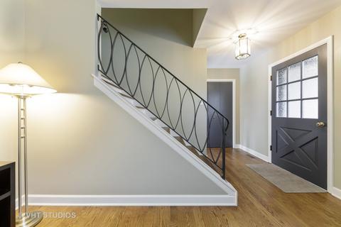 428 Ardmore Rd, Des Plaines, IL 60016 photo 3
