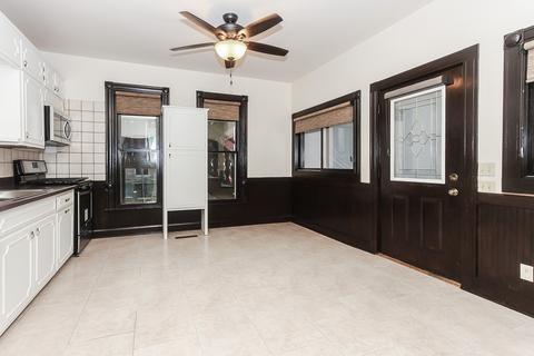 114 Crighton Ave, Elgin, IL 60123 photo 9