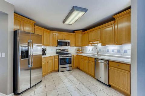 533 Downing St, Elburn, IL 60119 photo 8
