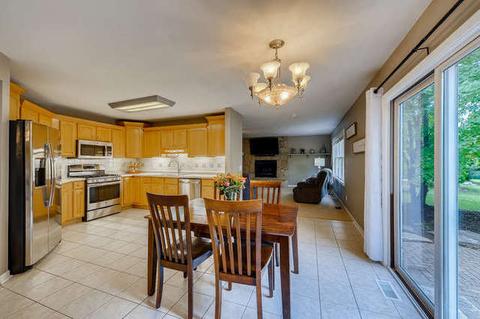 533 Downing St, Elburn, IL 60119 photo 7